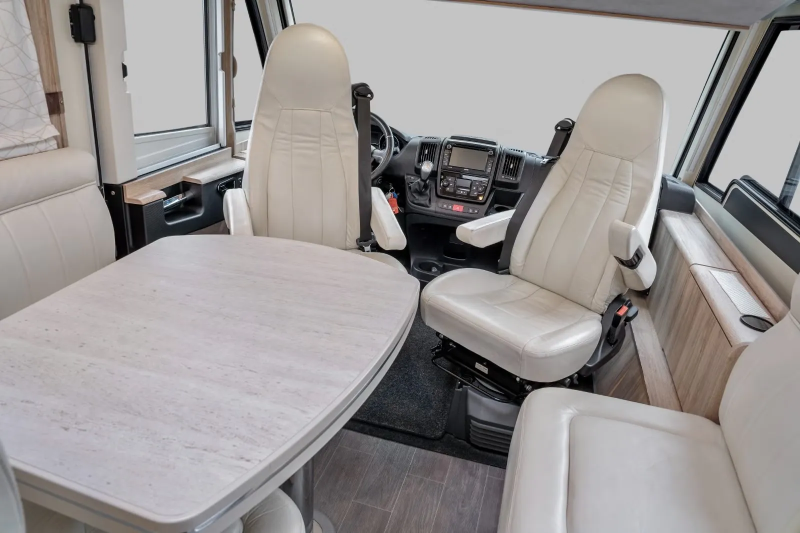 Eura Mobil IL 720 QB