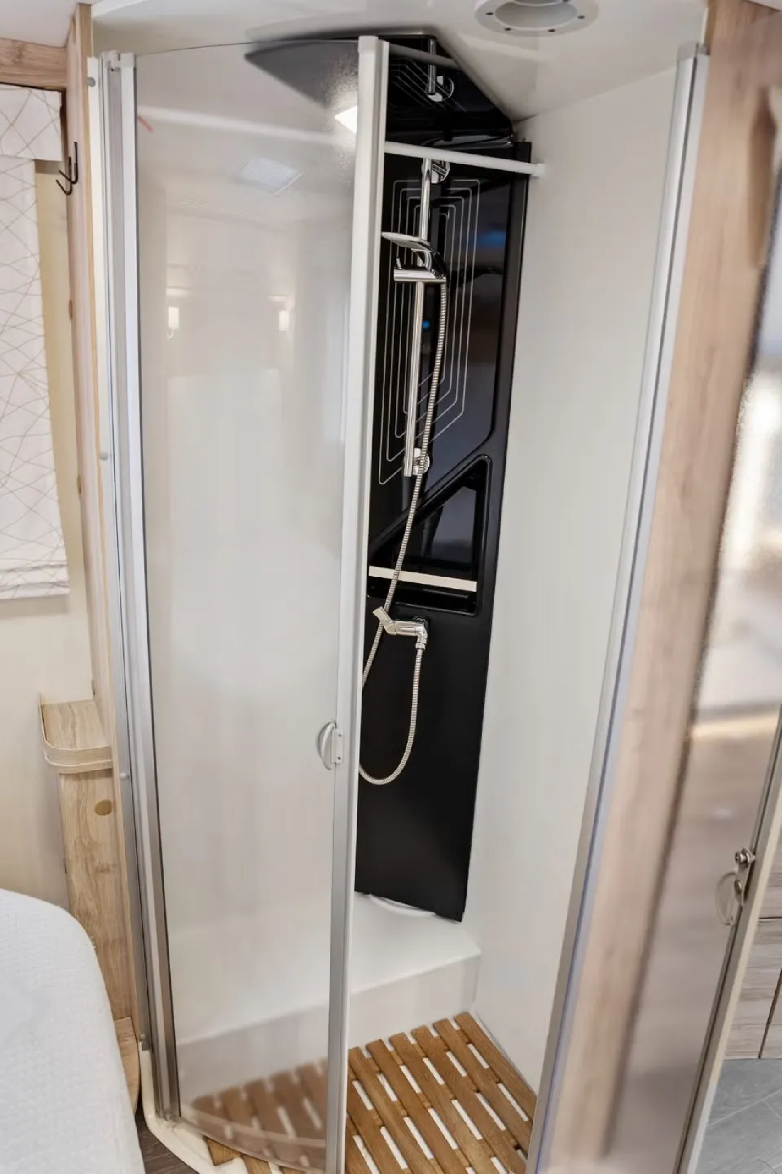 Eura Mobil IL 720 QB