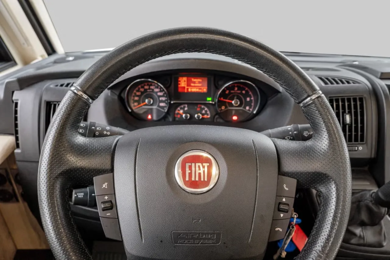 Eura Mobil IL 720 QB