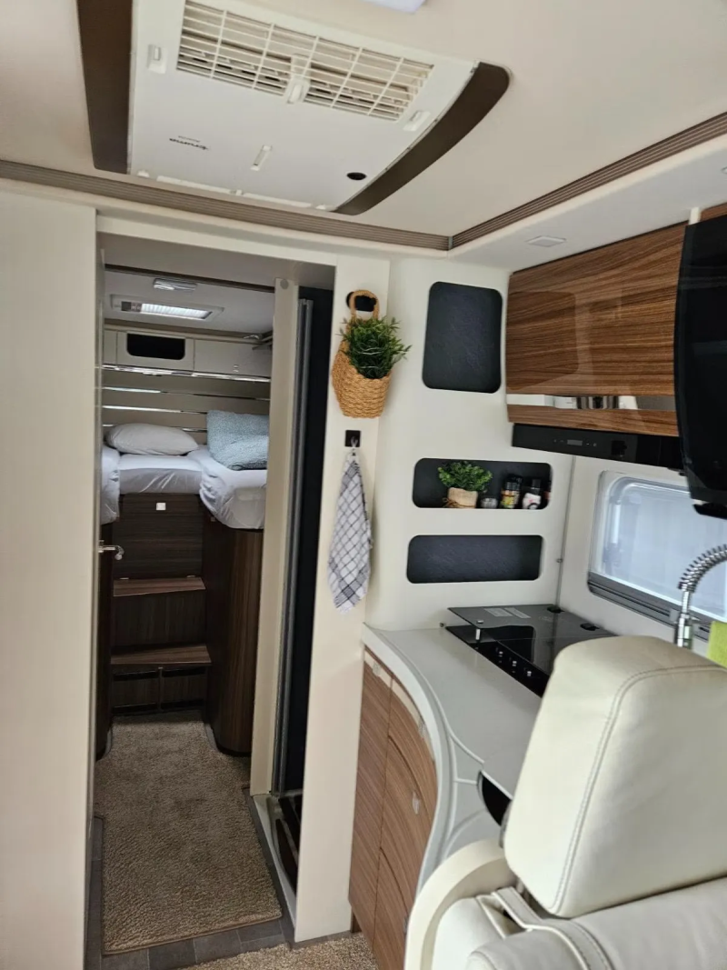 Eura Mobil INTEGRA 760EB