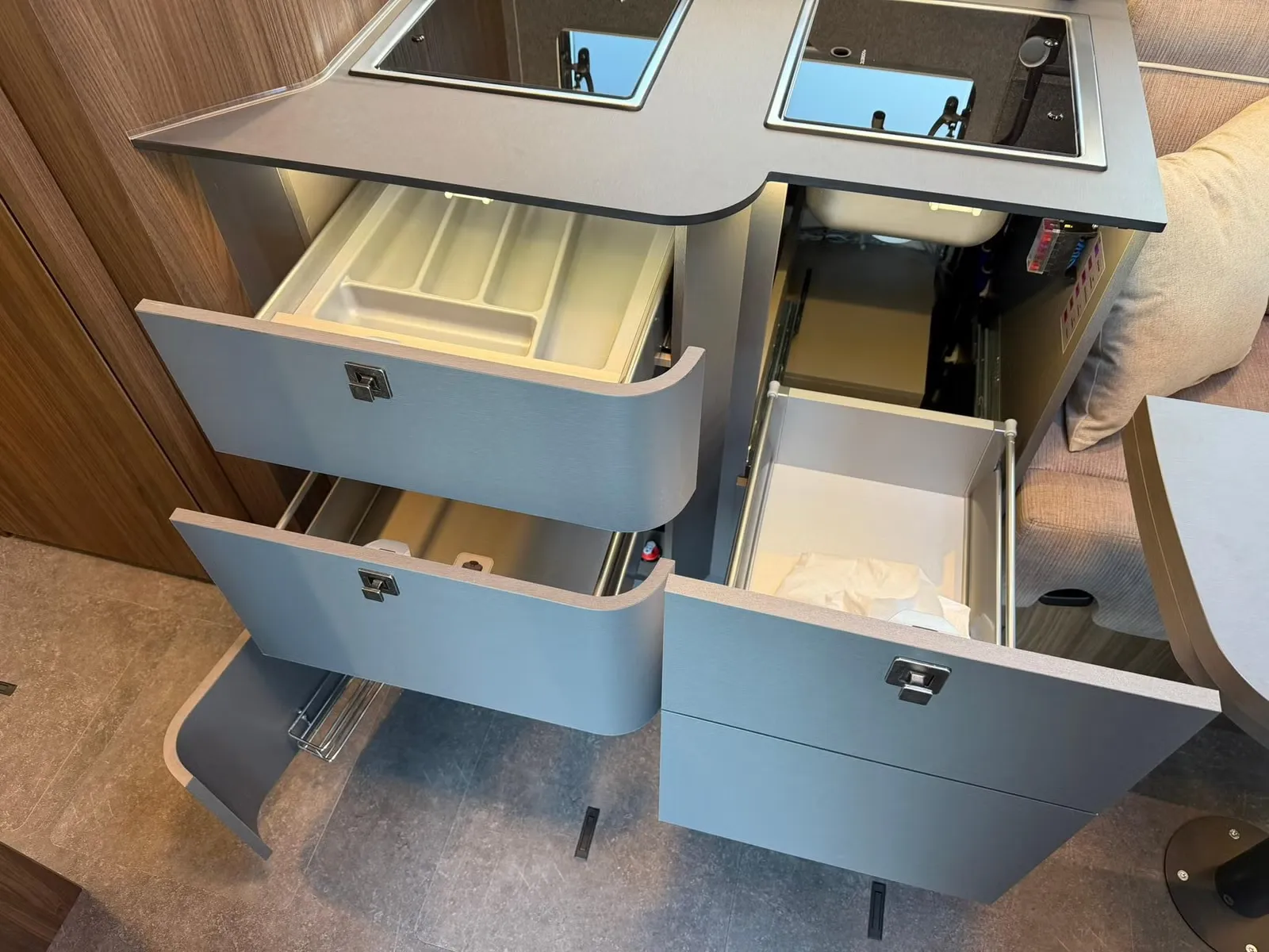 Eura Mobil Integra Line GT 726 EF