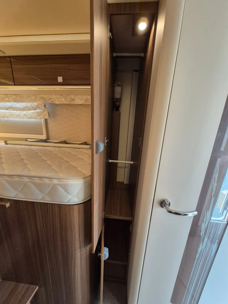 Eura Mobile Contura 766 EF