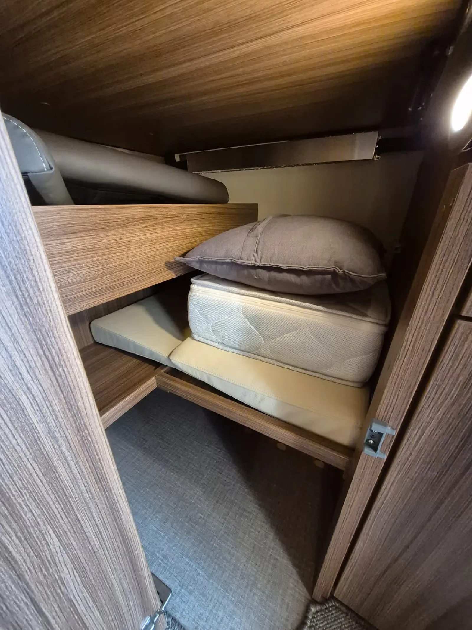 Eura Mobile Contura 766 EF