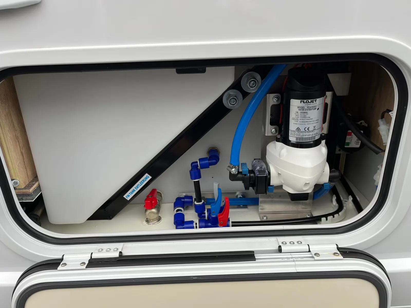 Eura Mobil IL 720 EF