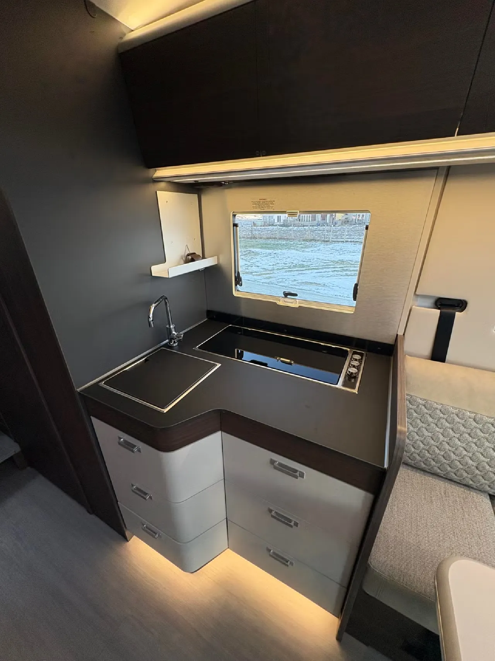 Adria Coral Supreme 670 DL Alde