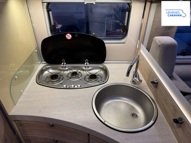 Eura Mobil IL 720 QB