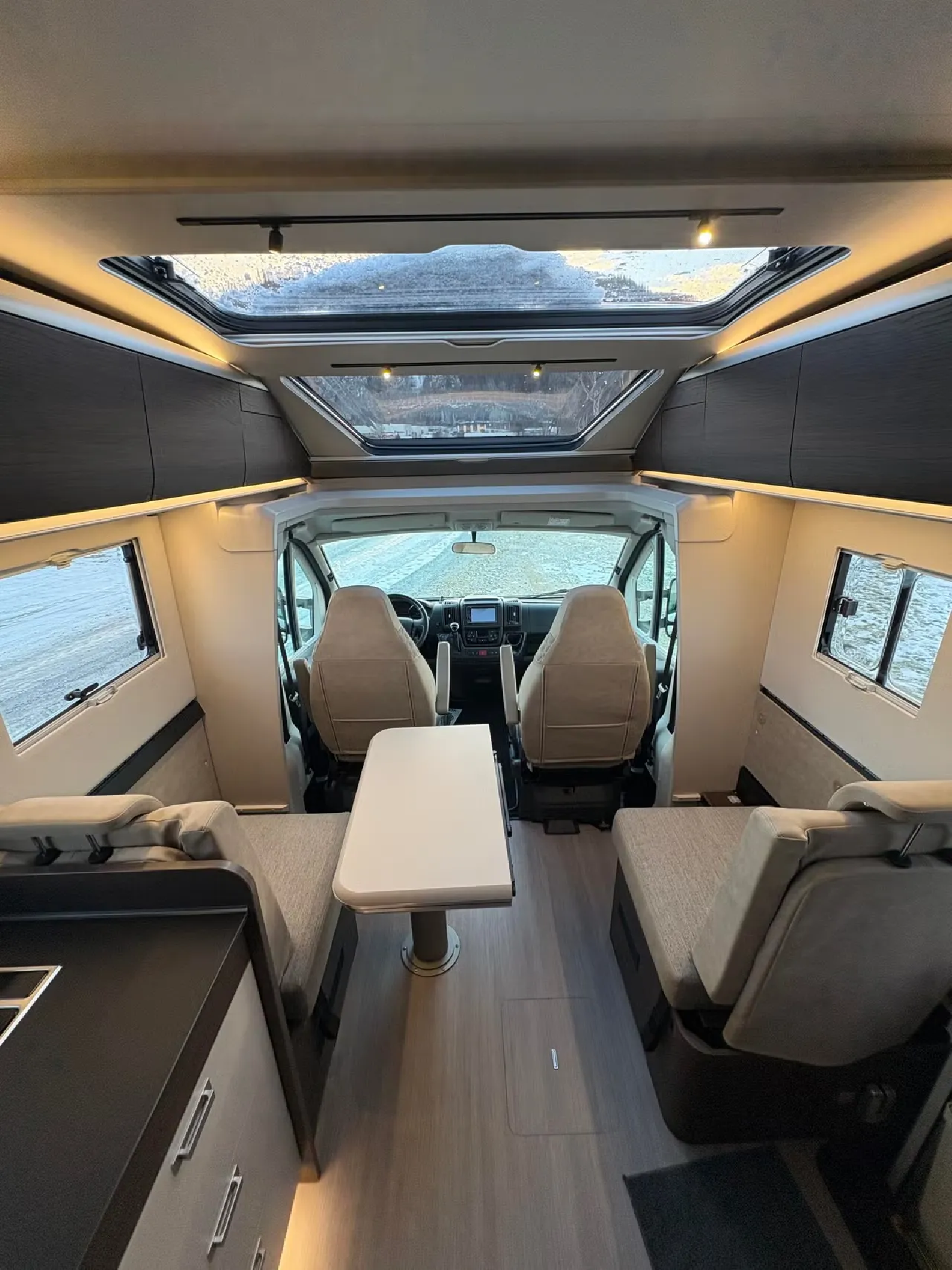 Adria Coral Supreme 670 DL Alde