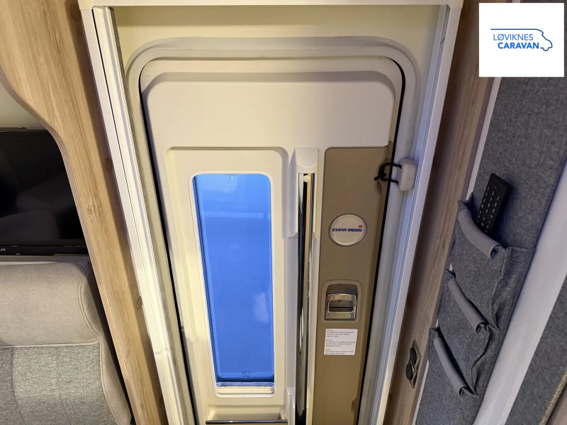 Eura Mobil IL 720 QB