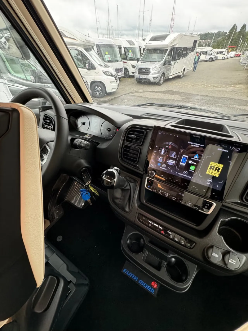 Eura Mobil Integra Line 720 EF