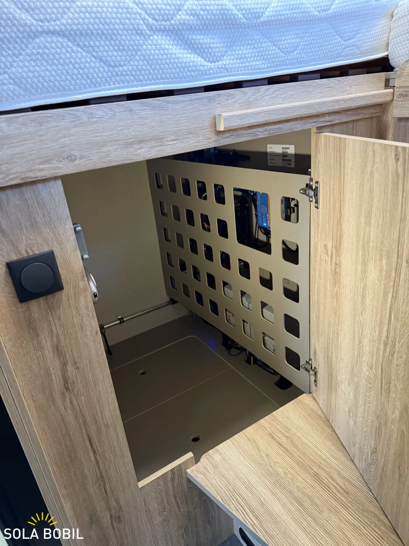 Eura Mobile Xtura 686 EF