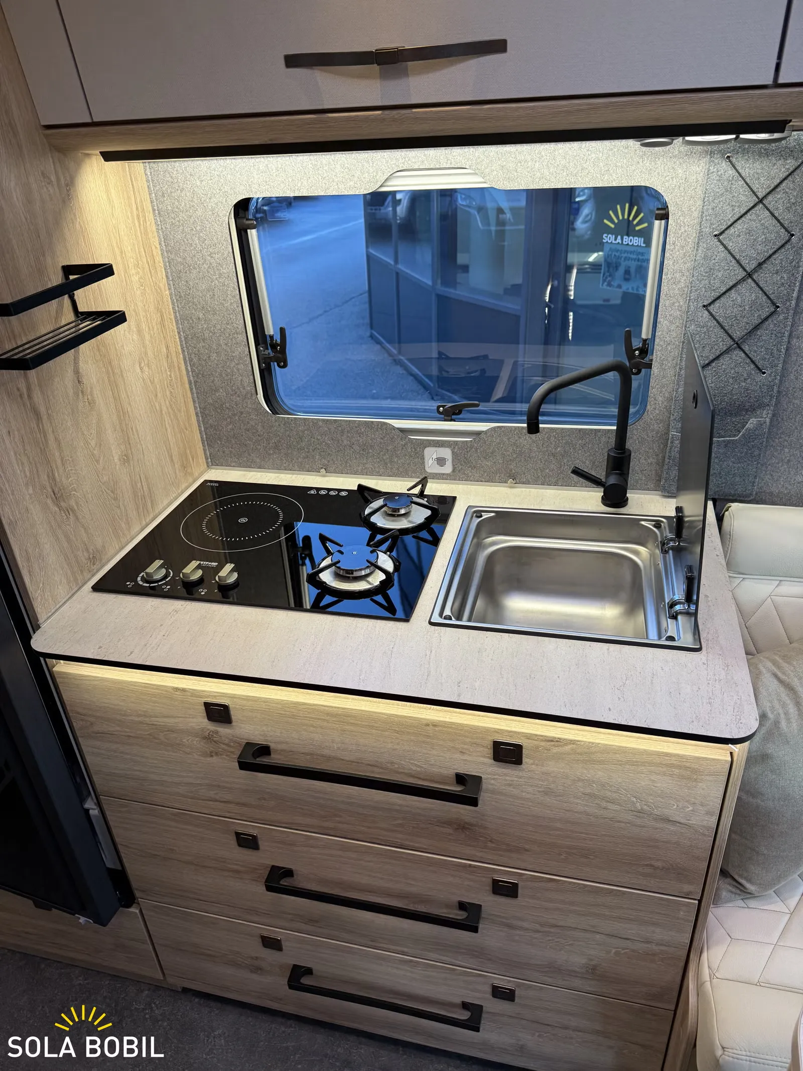 Eura Mobile Xtura 686 EF