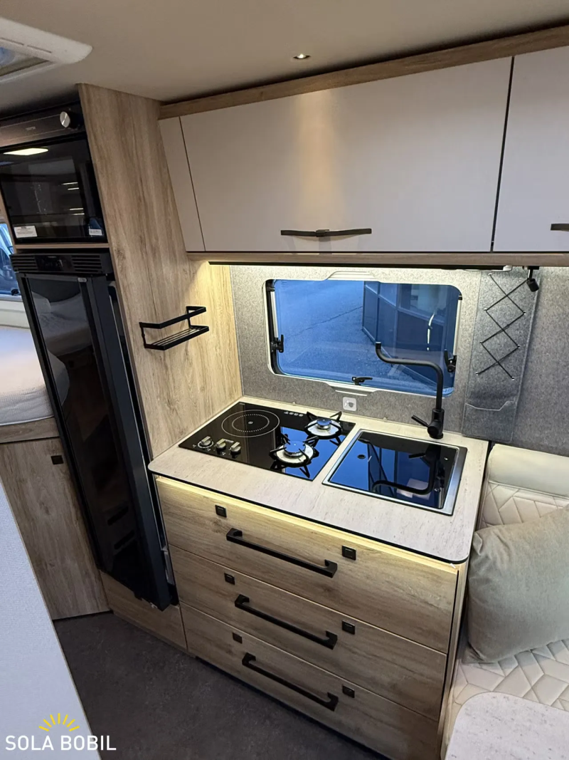 Eura Mobile Xtura 686 EF