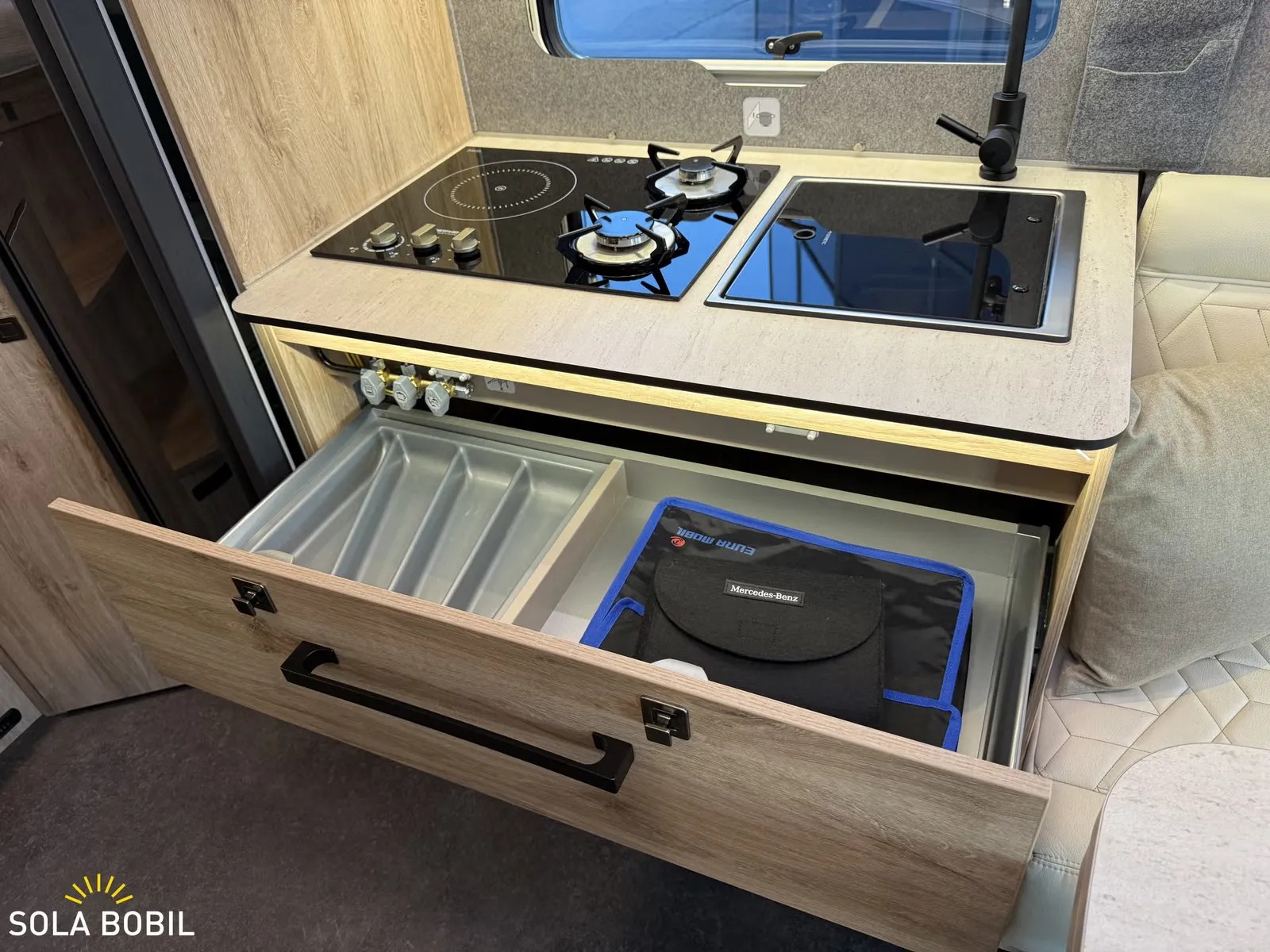 Eura Mobile Xtura 686 EF