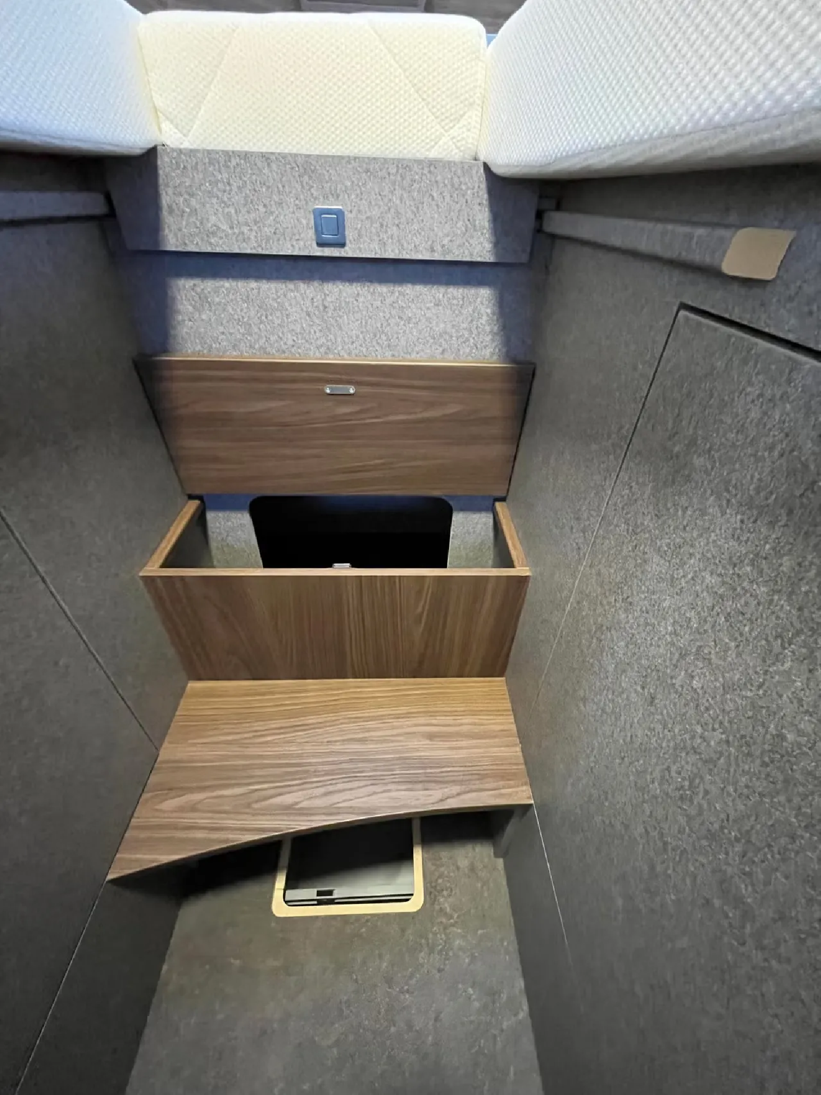 Eura Mobil IL GT 726 EF