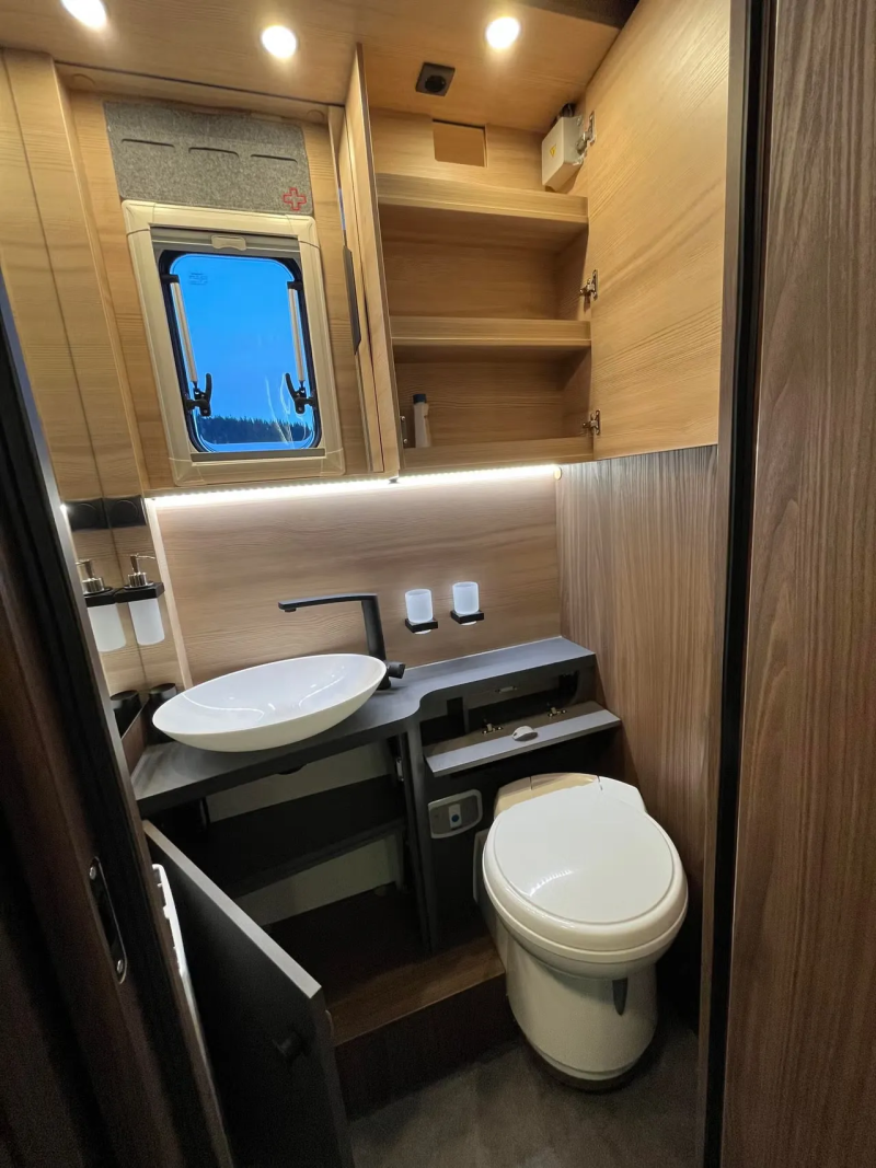 Eura Mobil IL GT 726 EF