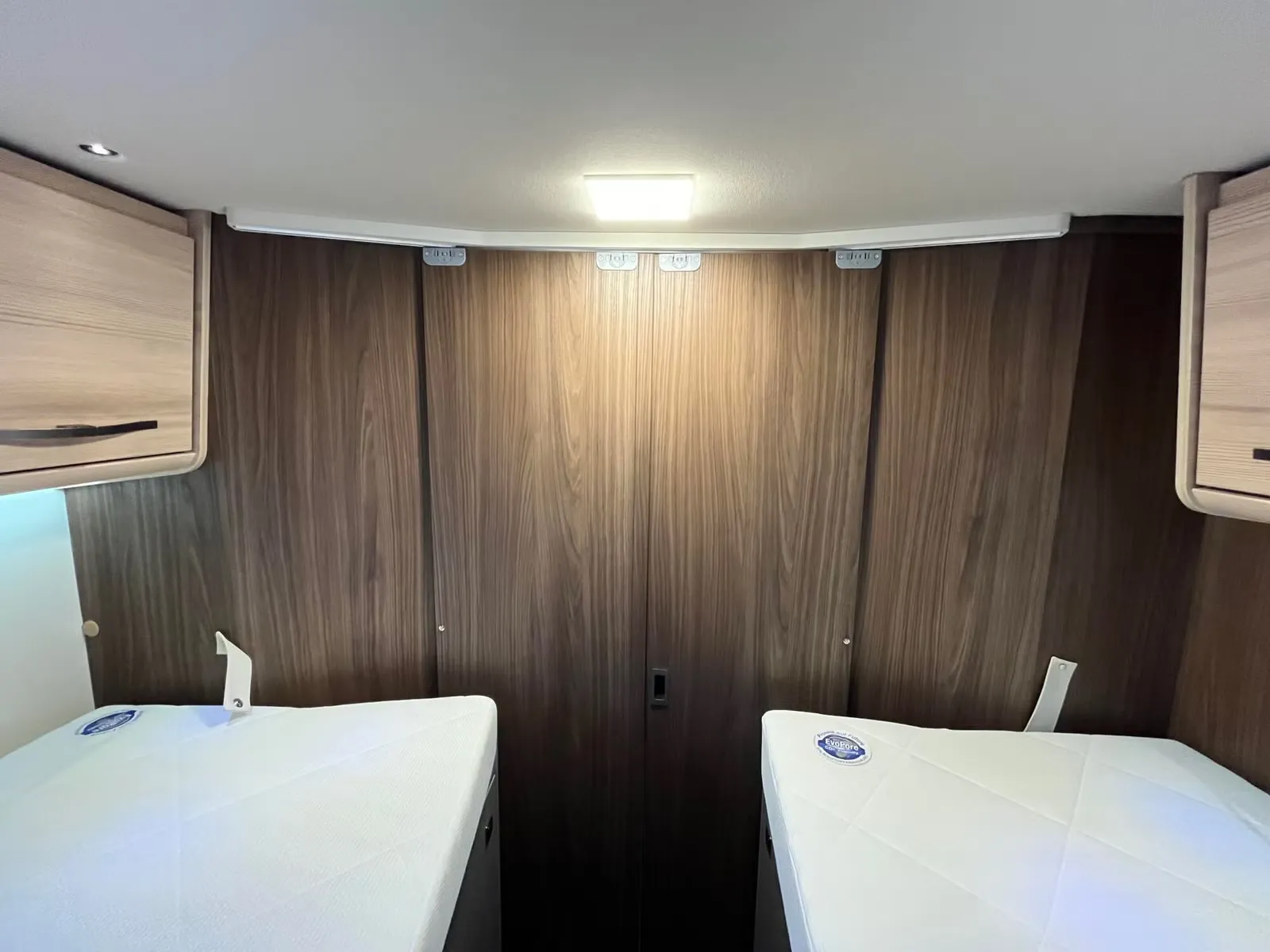 Eura Mobil IL GT 726 EF