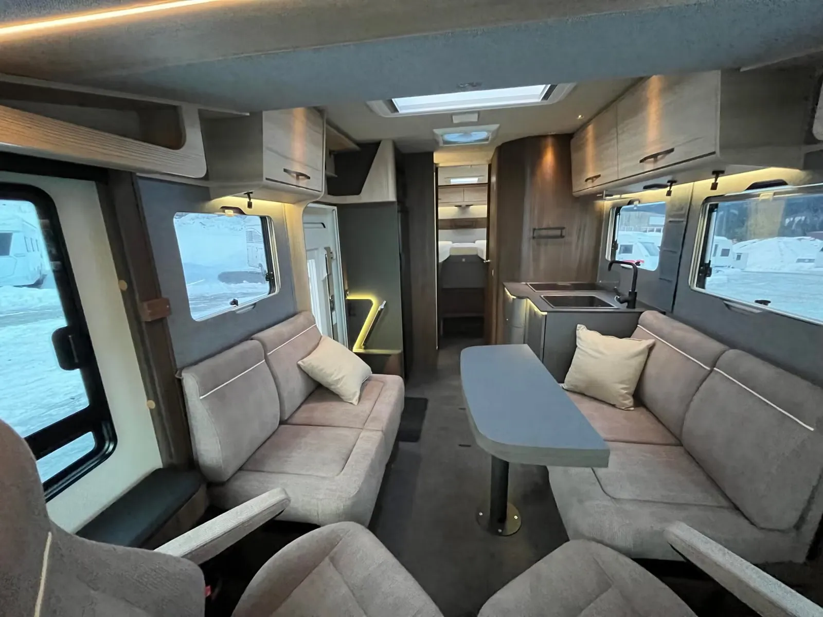 Eura Mobil IL GT 726 EF