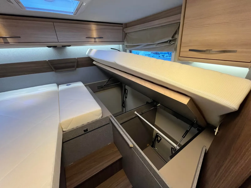 Eura Mobil IL GT 726 EF