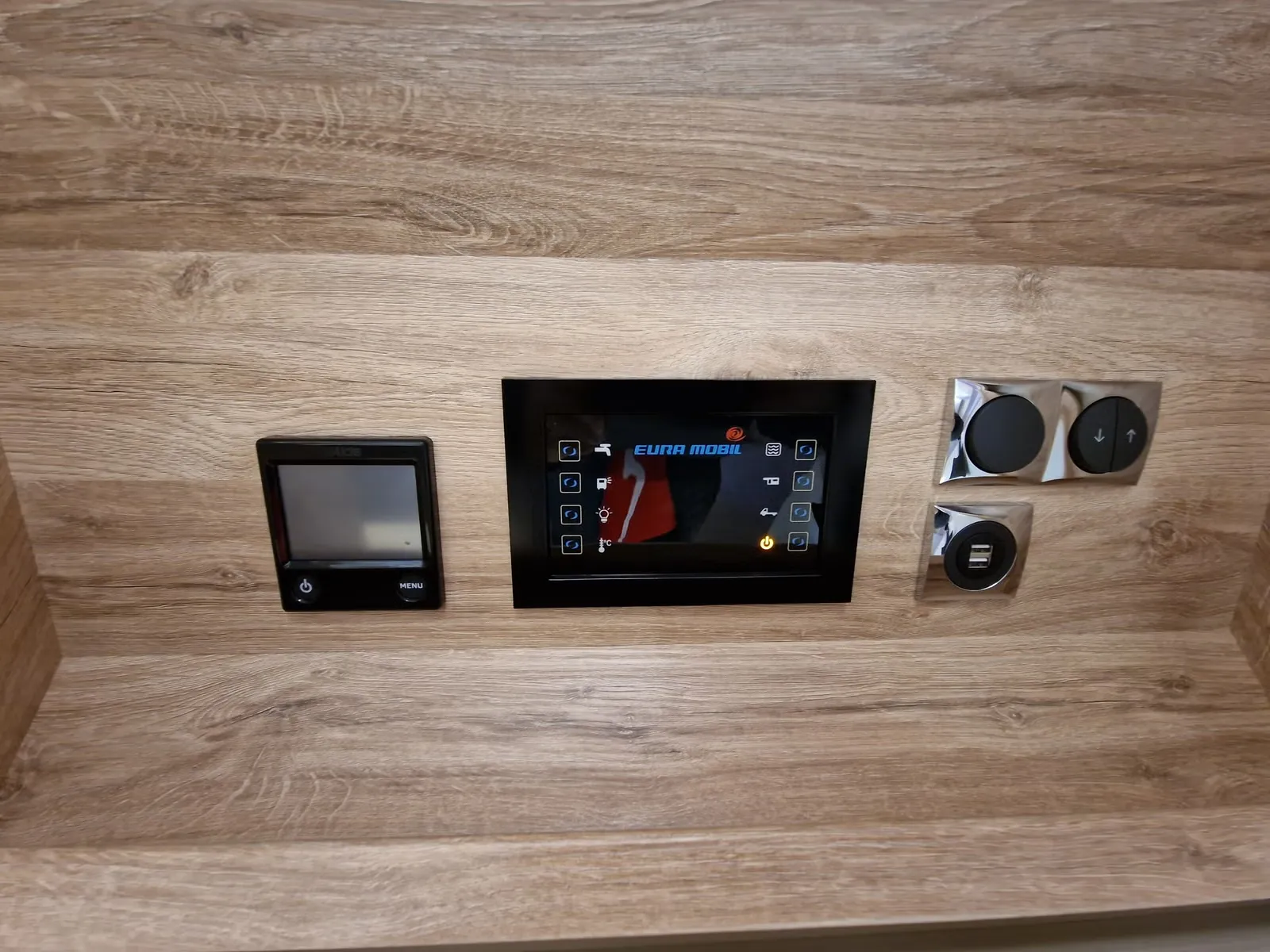 Eura Mobil Integra Line 720 QF