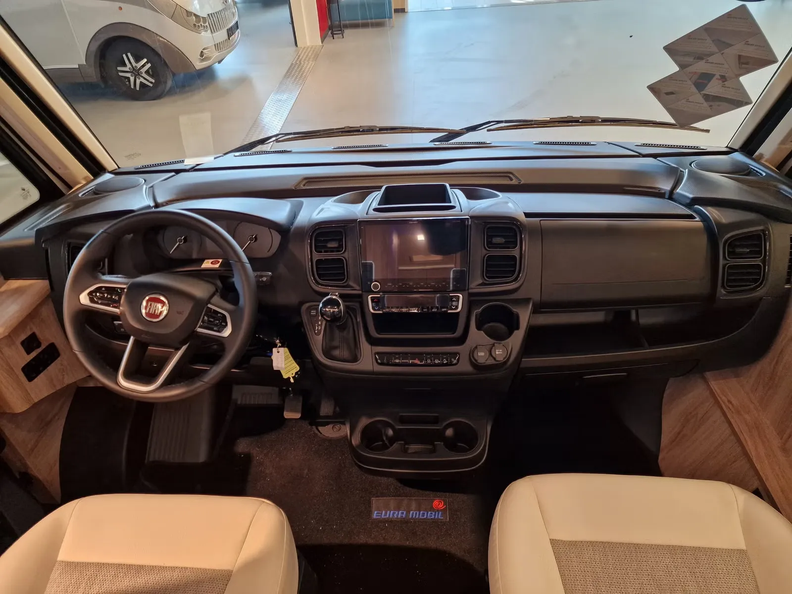 Eura Mobil Integra Line 720 QF