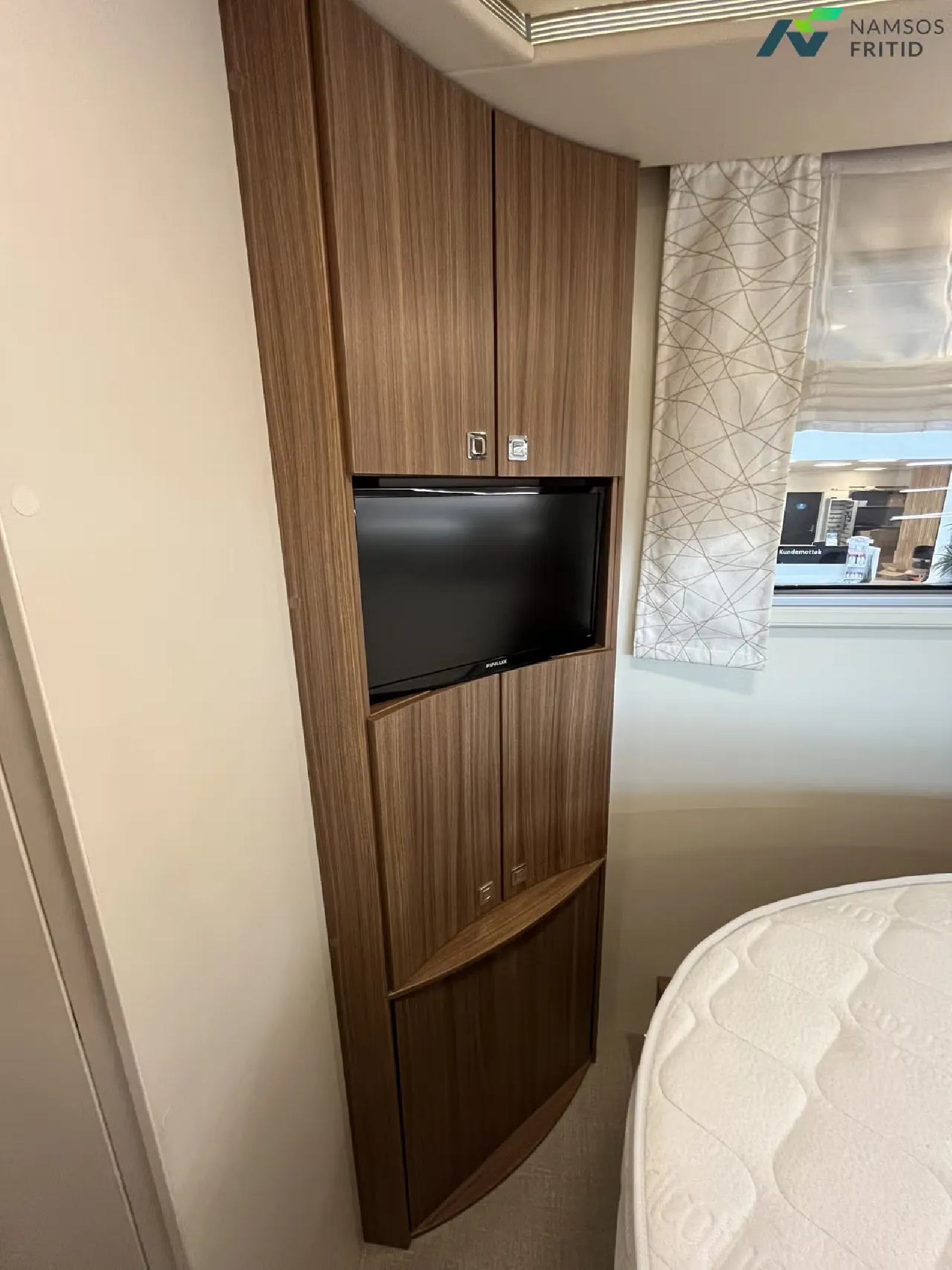 Eura Mobil Integra 890 QB