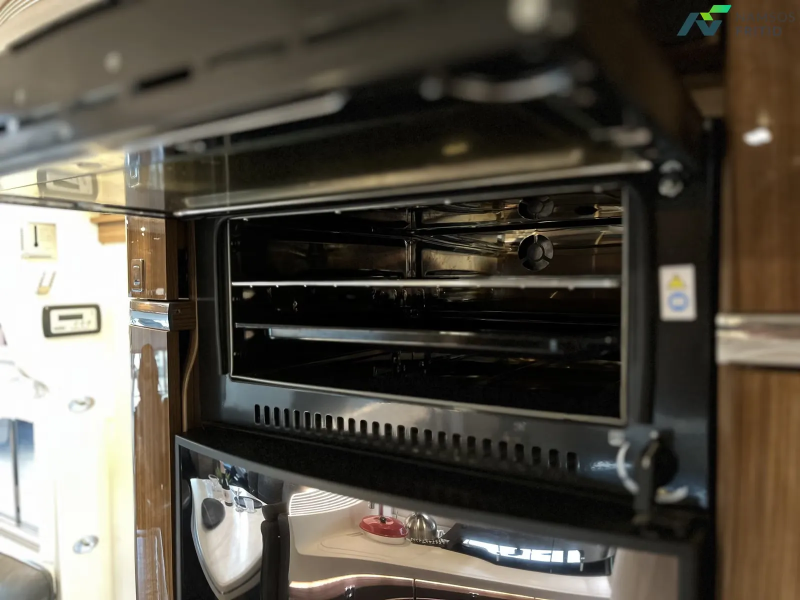 Eura Mobil Integra 890 QB