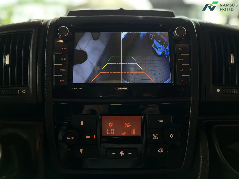 Eura Mobil Integra 890 QB