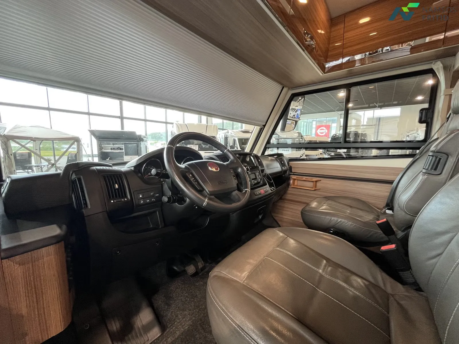 Eura Mobil Integra 890 QB