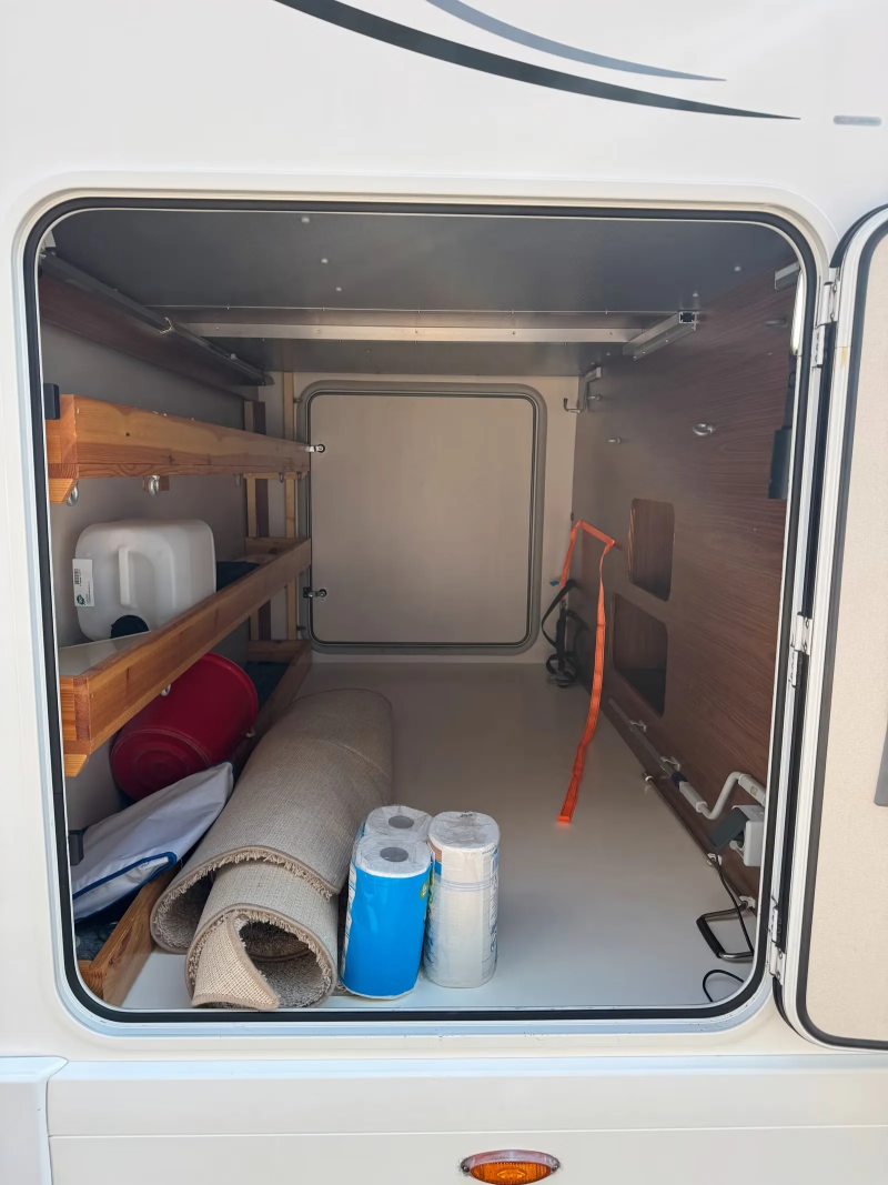 Eura Mobil IL 720 EB