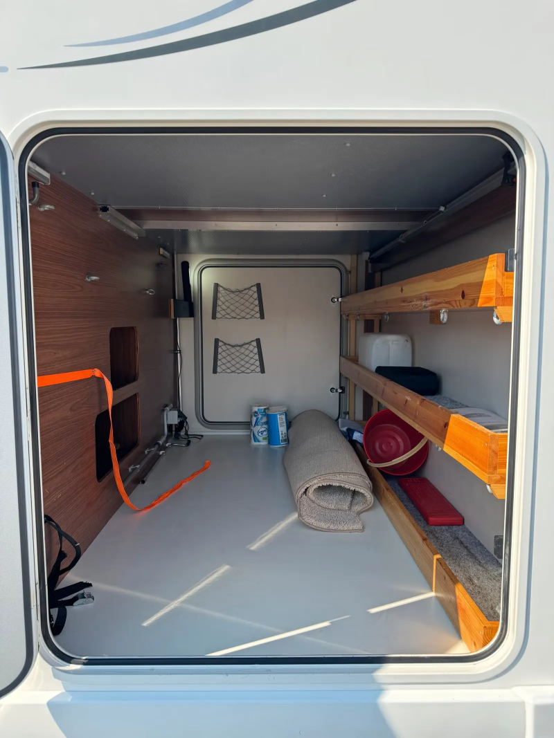 Eura Mobil IL 720 EB