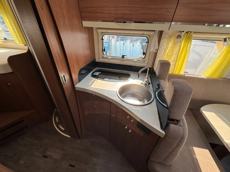 Eura Mobil IL 720 EB