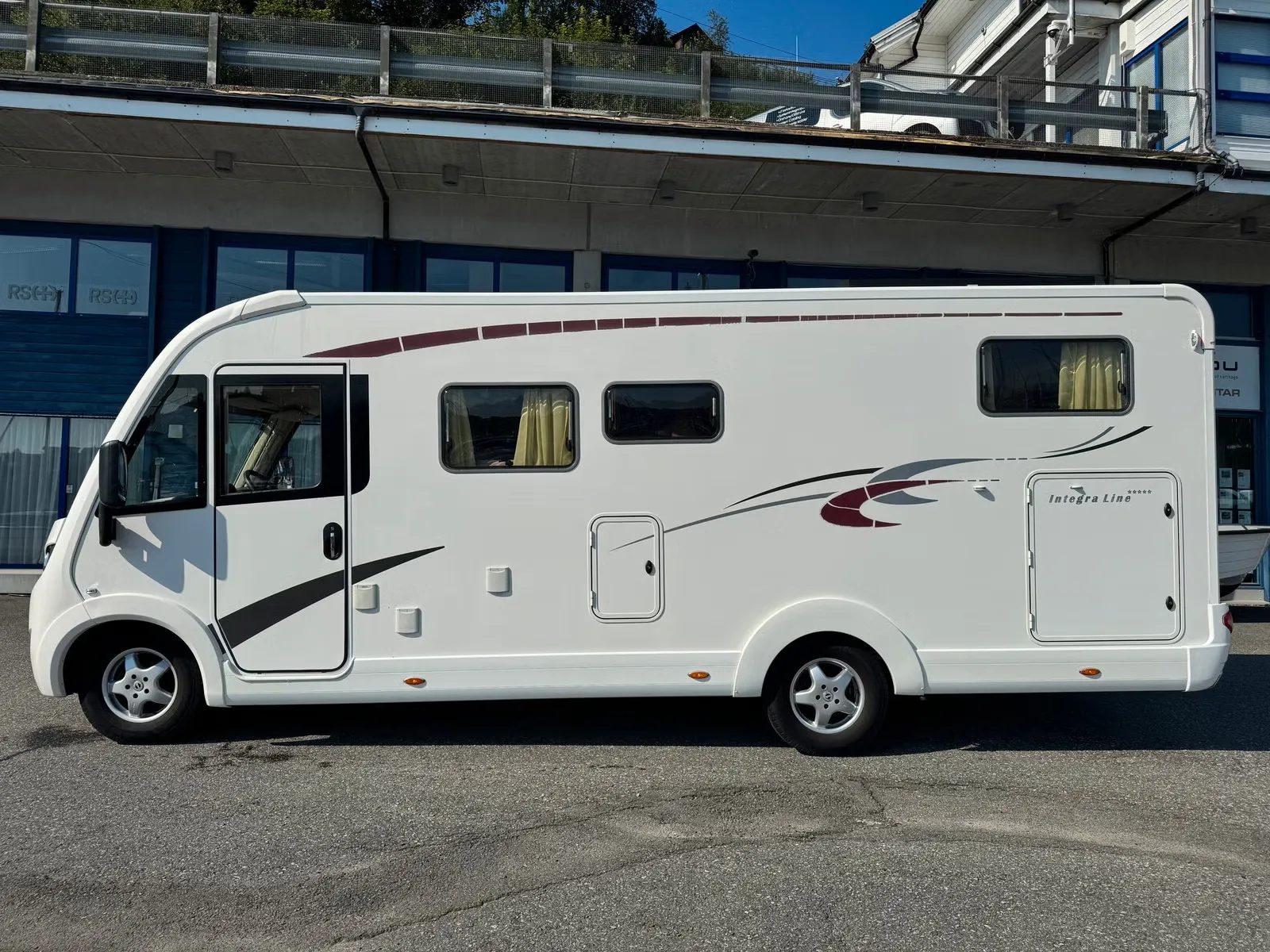 Eura Mobil IL 720 EB