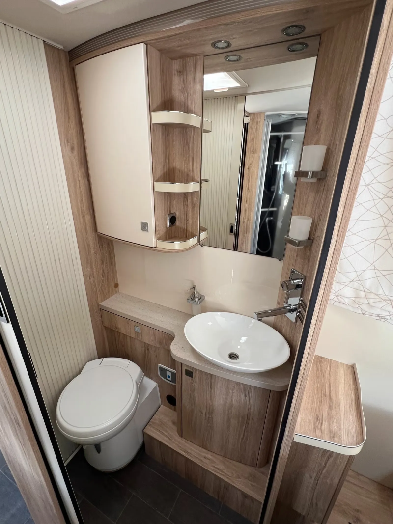 Eura Mobil PT 720 QB