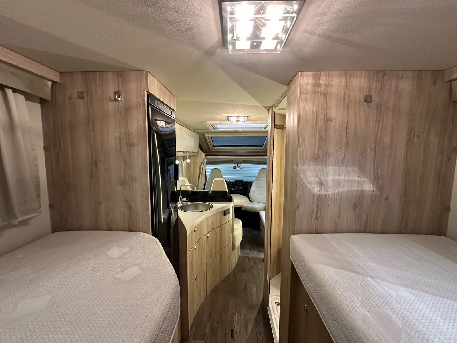 Eura Mobil Profila PT 695 EB