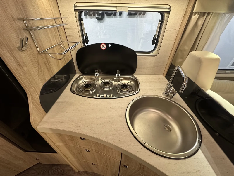 Eura Mobil Profila PT 695 EB