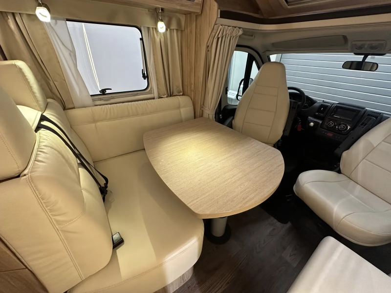 Eura Mobil Profila PT 695 EB