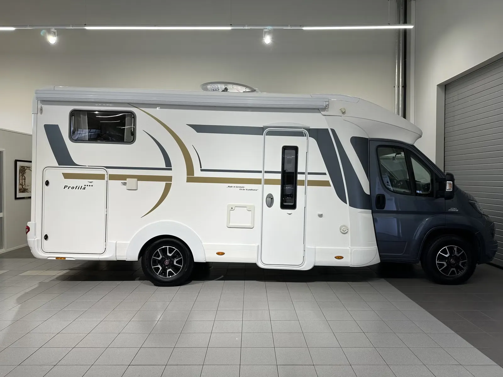 Eura Mobil Profila PT 695 EB