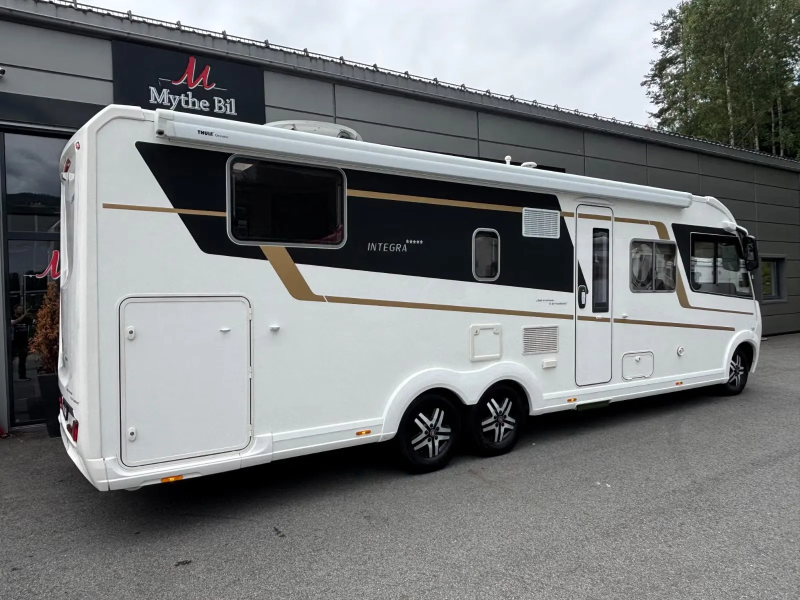 Eura Mobil Integra 890 QB