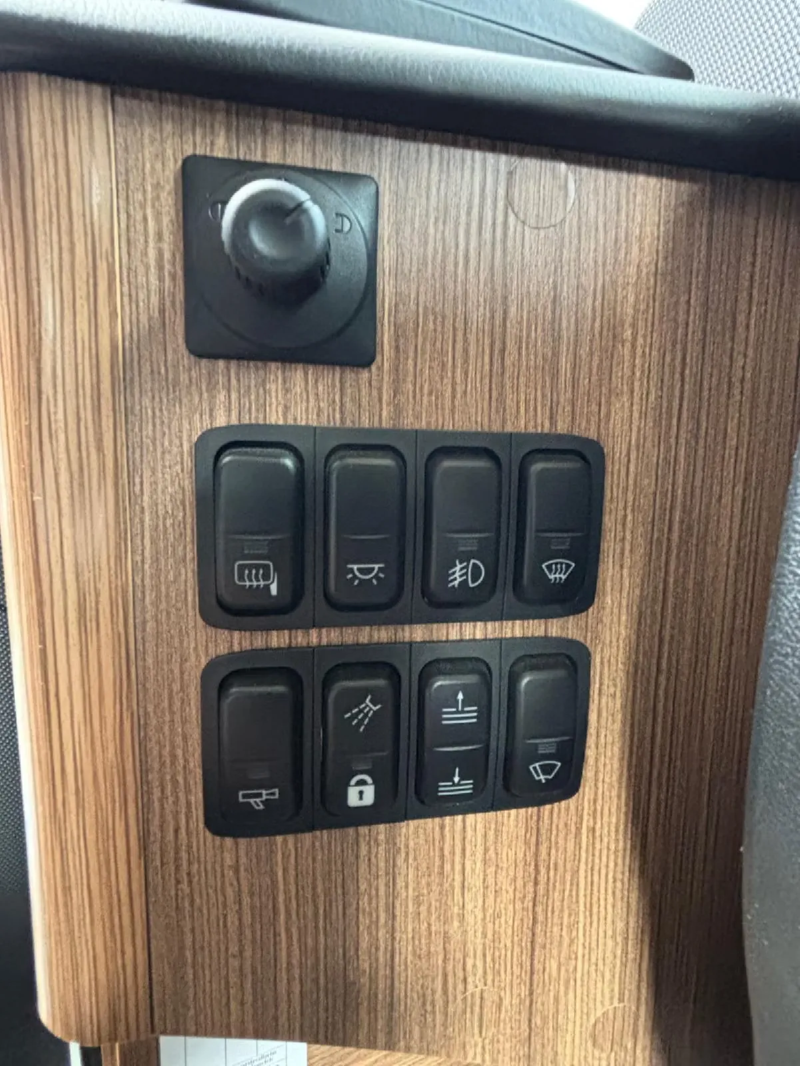 Eura Mobil Integra 890 QB