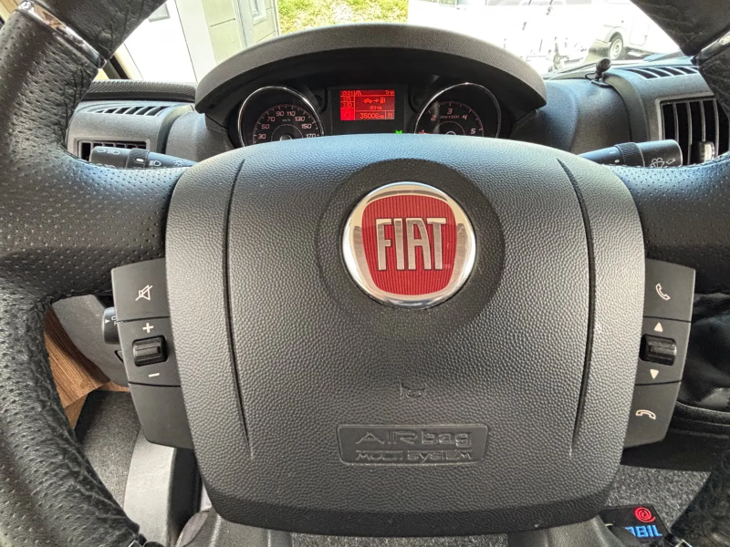 Eura Mobil Integra 890 QB