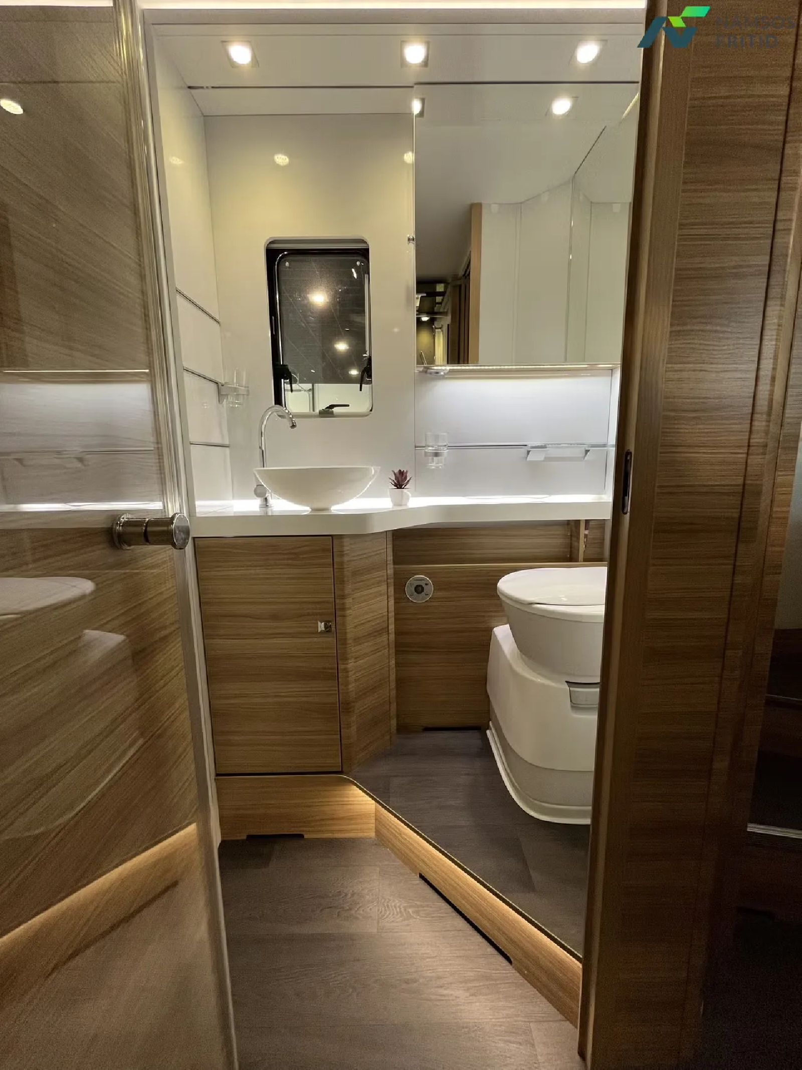 Adria Sonic Supreme 810 SC