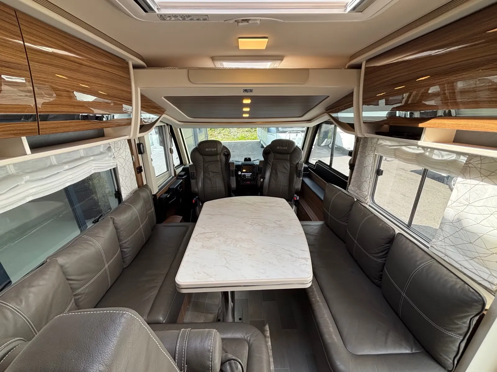 Eura Mobil Integra 890 QB