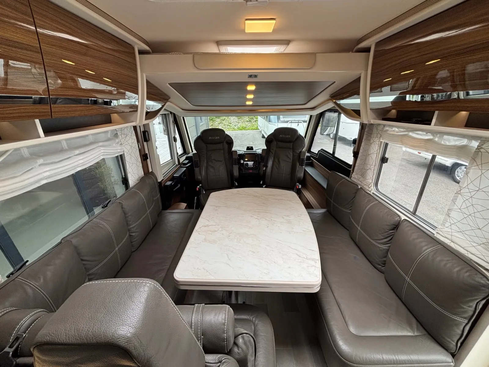 Eura Mobil Integra 890 QB