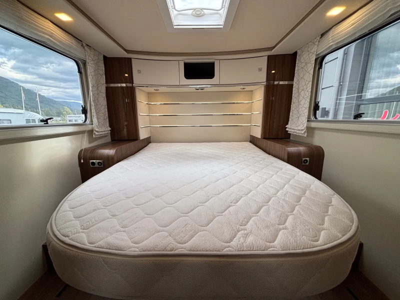 Eura Mobil Integra 890 QB