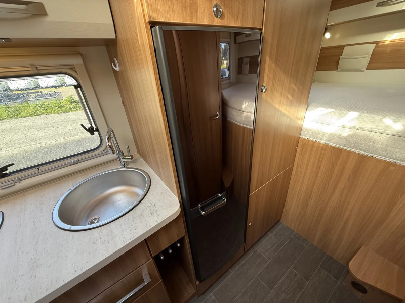 Eura Mobil Activa one 690 hb