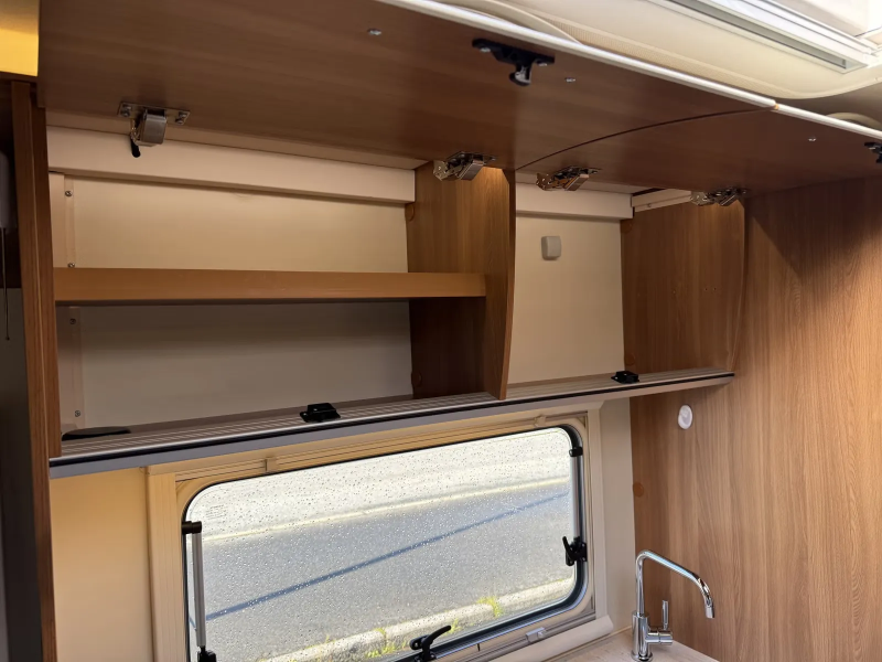 Eura Mobil Activa one 690 hb