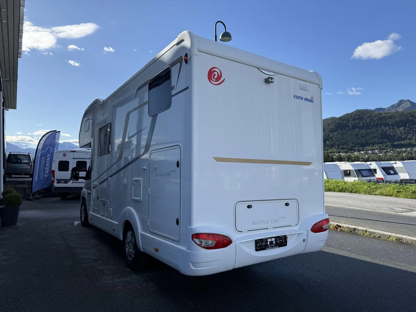 Eura Mobil Activa one 690 hb