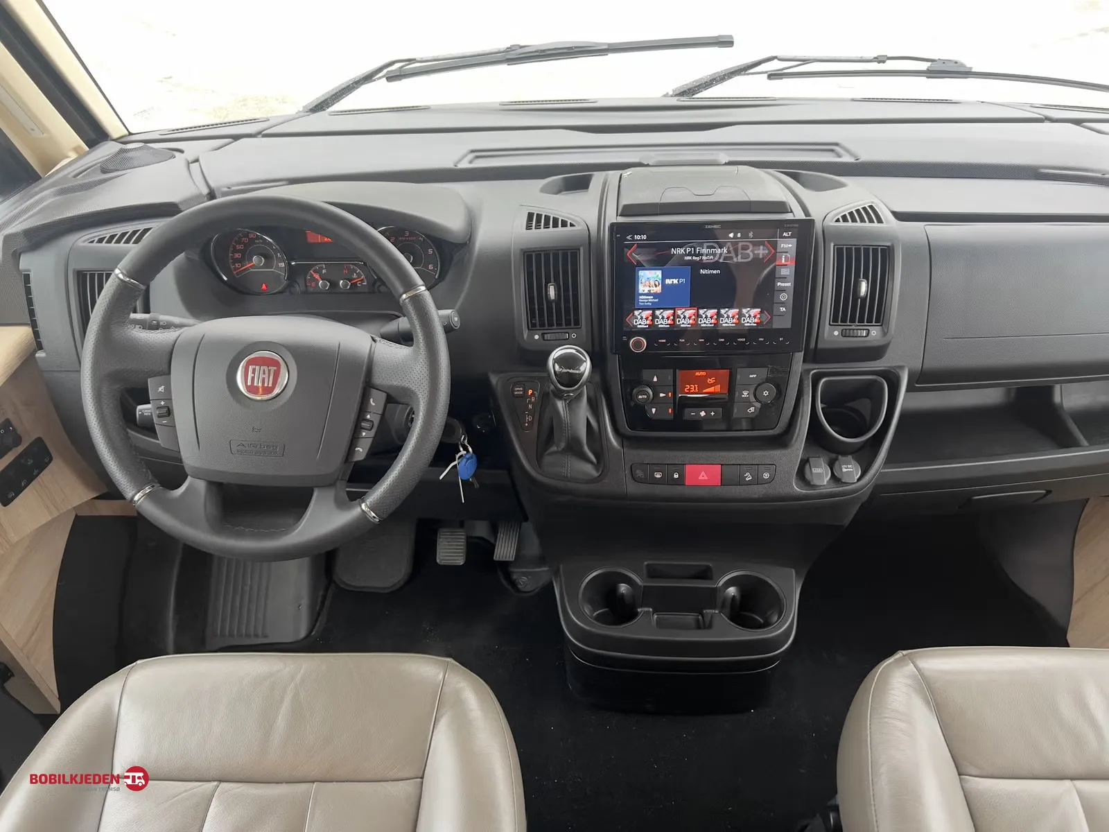 Eura Mobil IL 695 LF