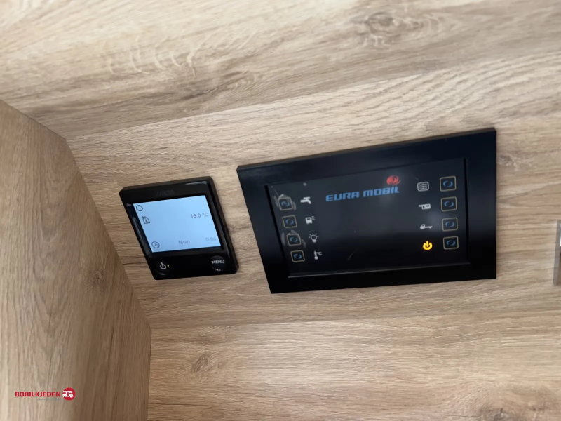 Eura Mobil IL 695 LF