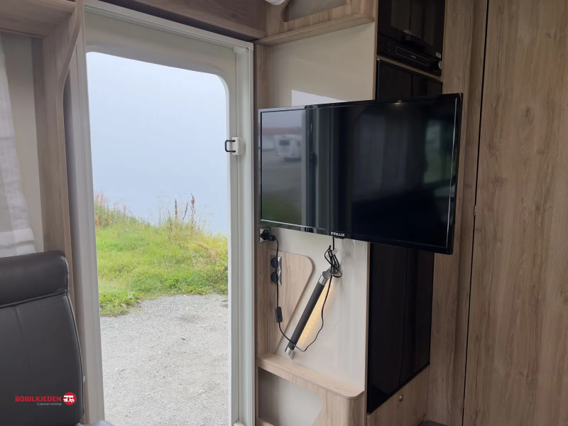 Eura Mobil IL 695 LF